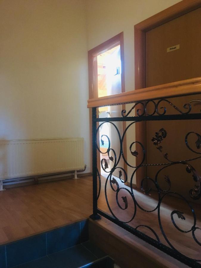 Omladinski Hotel Rostovo Bugojno Extérieur photo