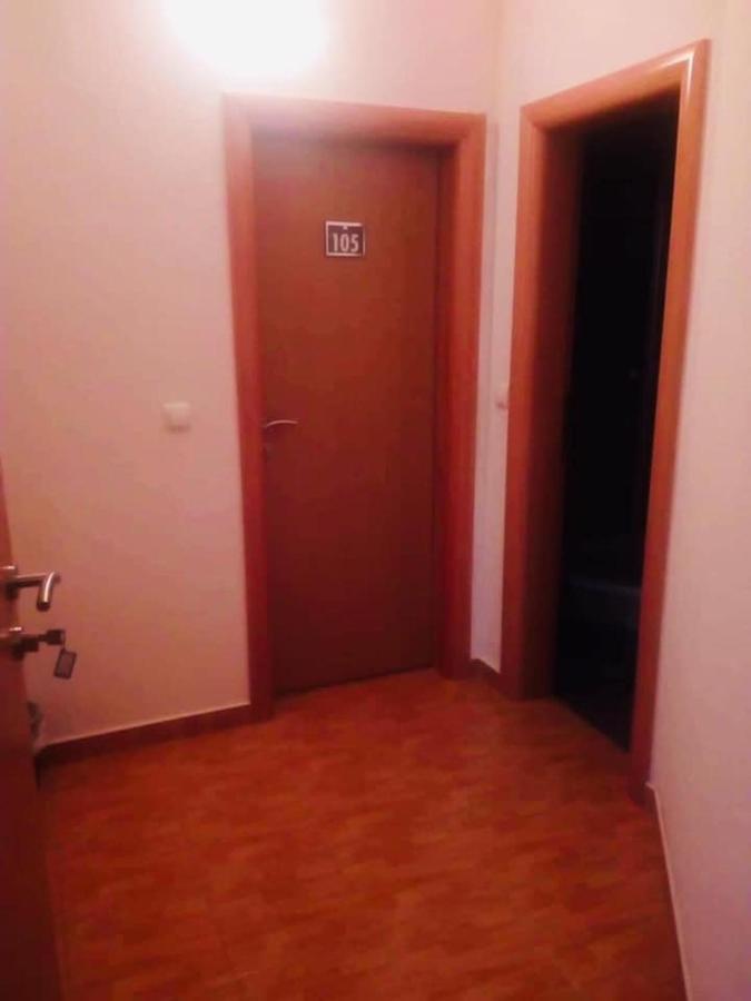 Omladinski Hotel Rostovo Bugojno Extérieur photo